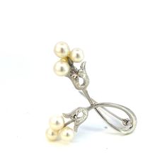 Mikimoto Estate Akoya Pearl Brooch Pin 5.60 mm 4.6 Grams M351This elegant Authentic Mikimoto Estate sterling silver brooch has 6 Saltwater Akoya Cultured Pearls ranging in size from 5.60 mm with a weight of 4.6 Grams.TRUSTED SELLER SINCE 2002PLEASE SEE OUR HUNDREDS OF POSITIVE FEEDBACKS FROM OUR CLIENTS!!FREE SHIPPINGDETAILS6 Fine Quality Japanese Akoya PearlSize: 5.60 mmWeight: 4.6 Grams “Discover the pinnacle of classic elegance with this authentic Mikimoto brooch, featuring the finest Japanes Silver Fine Jewelry Brooches For Wedding, Classic White Gold Brooch For Formal Occasions, Classic White Gold Brooches For Formal Occasions, White Gold Brooch For Anniversary In Fine Jewelry Style, White Gold Brooch Fine Jewelry For Anniversary, White Gold Brooches For Anniversary In Fine Jewelry Style, White Gold Brooches For Anniversary Fine Jewelry, White Gold Round Brooch For Wedding, White Gold Round Brooch For Anniversary