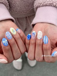 Nails Bow, Pink Tip Nails, Bow Nails, Beachy Nails, Summer Nail Ideas, 4th Of July Nails, Vibrant Nails