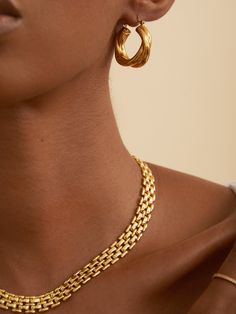 Osaze Gold Chain Choker - Vintage-Inspired Elegance Introducing the Osaze Gold Chain Choker, a piece that beautifully blends the timeless appeal of vintage timepieces with modern design. This gold-plated choker offers a sophisticated twist on the classic chain choker, ensuring it stands out in your jewelry collection without being overly bold. Features: Material: 18k gold-plated brass. Dimensions: Length 14.5" / Width 9mm Water Resistant: Ensuring durability in all conditions Guarantee: Lifetime Jewelry Mood Board, Chunky Gold Jewelry, Sophisticated Logo, Chunky Gold Necklaces, Jewellery Photography Inspiration, Jewelry Product Shots, Jewelry Photos, Modern Gold Jewelry, Gold Chain Choker