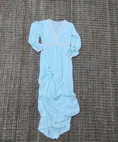 "Vintage Lorraine mint green gown/robe 100% nylon Small Measures 55\" long 17\" underarm to underarm 21\" sleeve Zips partly down Super cute piece Vintage so expected wear Standard age and use wear Good vintage condition See photos for best description" Long Sleeve Summer Bedtime Robe, Green Long Sleeve Nightgown For Loungewear, Spring Maxi Length Robe For Loungewear, Green Long Sleeve Nightgown For Sleep, Green Long Sleeve Sleep Dress, Summer Long Sleeve Nightgown With Lace Trim, Summer Long Sleeve Lace Trim Nightgown, Long Sleeve Lace Trim Nightgown For Summer, Long Sleeve Summer Robe For Sleepover