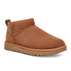 Bota UGG Classic Mini Ultra Mini Mujer Castaño 1116109-CHE

 El Classic Ultra Mini actualiza la silueta más icónica de UGG con una altura de caña más baja, lo que añade facilidad para ponérselo y una mayor versatilidad. Este clásico, pretratado para que luzca mejor por más tiempo, presenta todo lo que te encanta del original, como la exclusiva piel de oveja UGG y una suela flexible y ultraligera. Llévalo con prácticamente cualquier cosa: las opciones de estilo son infinitas.

 Proporcionan como Ultra Mini Ugg, Mini Ugg Boots, Ugg Classic Ultra Mini, Warm Boots, Sheepskin Boots, Leather Label, Ugg Classic, Oprah Winfrey, Classic Mini