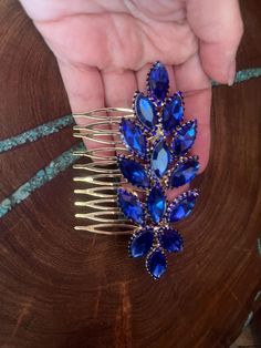 Royal blue hair comb Royal Blue Jewelry, Royal Blue Hair, Crystal Bridal Headband, Hair Jewellery, Crystal Headpiece, Princess Hairstyles, Crystal Headband, Crystal Tiaras, Crystal Crown