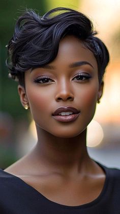 1940s Short Hairstyles For Women, Alicia Keys Short Hair, Black Woman Short Hairstyles, Woman Short Hairstyles, Short Cuts For Black Women, Black Haircuts, Best Haircuts For Men, Black Women Short Hairstyles, Twisted Hair