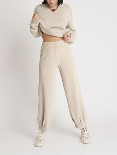 The Tosk Harem Pants in Velour – Suzie Kondi Harem Pants Outfit, Suzie Kondi, Ankle Cuffs, Pants Outfit, New Outfits, Harem Pants, What To Wear, High Waist, Sense