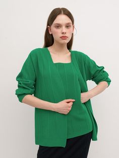 Color : GREEN_FREE,BLACK_FREECountry of Origin : KOREA Green V-neck Cardigan For Layering, Elegant Green V-neck Cardigan, Green Sweater For Workwear In Fall, Green Fall Sweater For Workwear, Green Layering Sweater For Spring, Green V-neck Cardigan For Spring, Green V-neck Spring Sweater, Spring Green Cardigan, Green Long Sleeve Cardigan For Spring