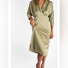 Worn Once! By My Mom To My Bridal Shower!! Beautiful Light Green, Midi Satin Dress With Quarter Sleeve And Deep V Neckline. Purchased At A Boutique ! Color Verde Claro, Satin Midi Dress, Wholesale Dress, Satin Mini Dress, Green Satin, Midi Length Dress, Buy Dress, Quarter Sleeve, Satin Dresses