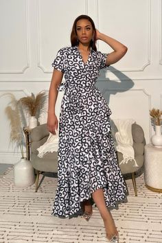 Embrace the beauty of summer with this must-have Maxi Garden Dress! 🌸🌿 Tap to shop the look Patterned Floral Print Short Sleeve Midi Dress, Patterned Short Sleeve Floral Midi Dress, Summer Patterned Short Sleeve Midi Dress, Summer Patterned Midi Dress With Short Sleeves, Patterned Short Sleeve Summer Maxi Dress, Patterned Short Sleeve Maxi Dress For Summer, Patterned Short Sleeve Midi Dress For Summer, Patterned Short Sleeve Maxi Dress For Vacation, Floral Print Short Sleeve Patterned Maxi Dress