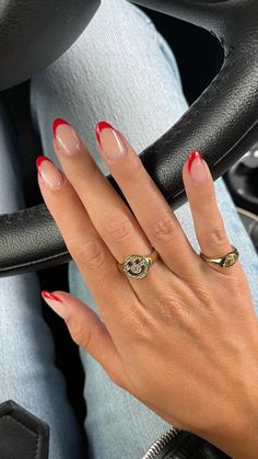 Red Tip Nails, Kutek Disney, Unghie Sfumate, Manikur Kuku, Colorful Nails, Almond Acrylic Nails, Nagel Inspo, Xmas Nails, Chic Nails