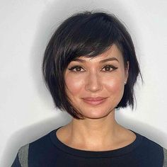 Inverted Bob With Bangs, Bob Hairstyle Ideas, Trendy Bob, Bob Hairstyles For Thick, Tutorial Ideas, Bob Haircut With Bangs, Bob Haircut For Fine Hair, Inverted Bob