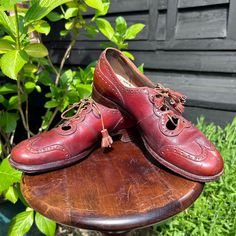 Vintage 1930s lace up chestnut brown leather shoes ghillie brogues Going by the internal measurements I think these are approximately a 4.5-5uk but please go by the measurements below as I am not certain and vintage shoes are different to modern sizes CONDITION Very good condition with only light wear no unpleasant odour and are completely wearable, they have been professionally resoled and reheeled 1 tassel missing  MEASUREMENTS  2.4cm Heels back to floor  23.5cm internal sole 7cm approx Intern Vintage Brown Lace-up Shoes With Rubber Sole, Vintage Lace-up Oxfords For Derby, Vintage Wingtip Lace-up Shoes With Rubber Sole, Vintage Lace-up Oxfords With Rubber Sole, Vintage Lace-up Derby Shoes With Rubber Sole, Vintage Leather Sole Oxfords For Derby, Vintage Wingtip Lace-up Shoes For Derby, Vintage Brown Lace-up Shoes With Brogue Detailing, Vintage Leather Shoes With Brogue Detailing And Almond Toe