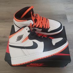 Excellent Pre-Owned Condition. No Major Signs Of Wear. No Stains, Rips Or Tears. See Pictures For More Visual Details. Two Sets Of Shoelaces: Black And Orange. Shoes Come With Original Shoe Box. Shoes Jordan 1, Shoes Jordan, Orange Shoes, Black And Orange, Kids Jordans, Sneaker Shoes, Jordan 1 Retro High, Shoes Color, Jordan 1 Retro