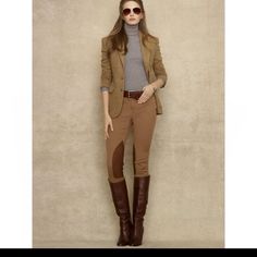 Equestrian Style Pants. Genuine Suede Patches. Slim Fit, 6 Buttons On The Lower Legs. Cotton With Some Stretch. Measures Aprox: Waist 18 Inch Rise 10 Inch New With Tag. Sold Out Style.! 5 Star Rating.!!! Ralph Lauren Equestrian Blouses, Ralph Lauren Womens Pants, Ralph Lauren Equestrian Style, Dandy Look, Ralph Lauren Equestrian, Jodhpur Pants, Equestrian Outfit, Equestrian Fashion, Country Fashion