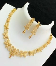 Gold Necklace Wedding, Unique Gold Jewelry Designs, Locket Design, Gold Bridal Necklace, Topaz Crystal, Gold Jewelry Simple Necklace, Gold Necklace Indian, Jewelry Set Design, Gold Necklace Indian Bridal Jewelry