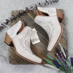 Myra Yipple Western Leather Embroidered Ankle Booties Cowgirl Block Heel Color: Bone Open Sides Embroidered Detail Pull Tab Padded Comfort Insole Block Heel 2.5" Inch Heel Height 100% Genuine Leather Spring Embroidered White Boots, Spring White Embroidered Boots, White Embroidered Western Boots, White Embroidered Boots For Fall, White Embroidered Pointed Toe Boots, White Embroidered Round Toe Boots, White Low Heel Summer Boots, White Low Heel Boots For Summer, Western Wedding Boots