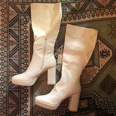 White/Off White Inside Zipper Go Go Style Heeled Boot Brand New Condition With Tag Tall White Boots, White Gogo Boots, Fall Heels, White Cowboy Boots, Leather Knee Boots, Gogo Boots, Tan Boots, Western Booties, Boot Print