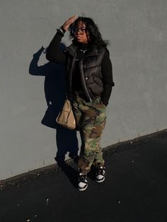 Army Cargos Outfits, Camo Cargo Pants Outfit Winter, Army Fatigue Outfits For Women Fall, Army Pants Outfit Winter, Black Women Cargo Pants Outfit, La Hat Outfits For Women, Hunter Pants Outfit Black Women, Army Fatigue Pants Outfit Black Women, Camoflauge Pants Outfits Black Women