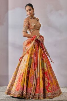 Full Flare Lehenga, Multi Color Lehenga, Mehndi Jewellery, Pleated Lehenga, Pleated Set, Mehendi Night, Bridal Makeup Images, Makeup Images