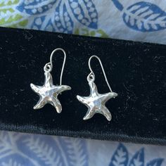 Cute Hammered Metal Detail Never Worn Elegant Star-shaped Summer Earrings, Summer Starfish Charm Star Shaped Jewelry, Summer Starfish Charm Star-shaped Jewelry, Summer Star-shaped Starfish Charm Jewelry, Casual Star Jewelry For Summer, Casual Star-shaped Summer Jewelry, Casual Summer Star Shaped Jewelry, Star Shaped Earrings For Summer, Silver Earrings For Summer Vacation