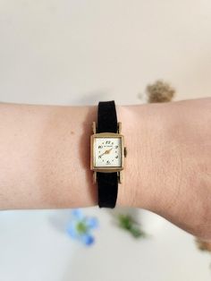 Wittnauer Swiss Wind-Up Vintage Quartz Watch Black Velvet Strap Gold-Tone Face Antique Retro Ladies/Women's Dainty Wristwatch - Small/Petite Untested Small Wrist Watch Women, Wind Up, Tone Face, Women Wrist Watch, Black Watch, Quartz Watch, Black Velvet, Womens Watches, Wrist Watch