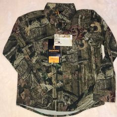 Browning Brand Fieldwesr Button Down Camo Shirts. Boys Size L And Xl. Nwt! Outdoor Long Sleeve Tops With Button Closure, Long Sleeve Tops With Button Closure For Outdoor, Camouflage Long Sleeve Shirt For Fall, Fall Camouflage Long Sleeve Shirt, Long Sleeve Camouflage Shirt For Fall, Long Sleeve Hunting Tops For Fall, Long Sleeve Tops For Hunting In Fall, Camouflage Cotton Shirt For Outdoor, Camouflage Button-up Top For Fall