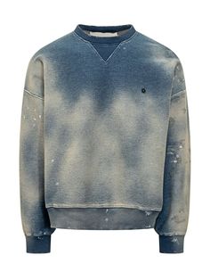 Long-sleeved sweatshirt. Crew neck. Ribbed hems. Worn effect. Shaded coloring. Logo patch on front.Composition: 100% Cotton Minimal Streetwear, Stylish Hoodies, Knit Sweaters, Men's Knit, Engineered Garments, Sweatshirt Designs, Kids Sweatshirt, Shirt Sleeves, Minimalist Fashion