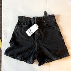 Women’s Zara 90s Bermuda Shorts New With Tag 14 Inch Waist 13 Inch Rise Black High Rise Bottoms With Built-in Shorts For Streetwear, High Rise Shorts For Streetwear In Summer, High Rise Shorts For Summer Streetwear, Trendy High-waisted Shorts For Streetwear, High Waist Bottoms With Built-in Shorts For Streetwear, Summer Streetwear High Waist Bottoms, Summer High Waist Streetwear Bottoms, High Rise Streetwear Shorts For Summer, 90s Short Streetwear Bottoms