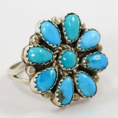 Sterling Silver Ring set with Cluster of Stabilized Kingman Turquoise from Arizona. Ring Size: 81” Setting Width, 1” Setting Height.125” Band Width Zuni Jewelry, Concho Belt, Sterling Silver Rings Set, Navajo Jewelry, Silver Ring Set, Native Jewelry, Kingman Turquoise, Pendant Rings, Earring Necklace