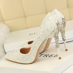 SPECIFICATIONSshoes woman: shoes womansapato feminino: woman pump shoesis_handmade: Yescolor: White, red, black, blue, gold, silver, champagne, colorWith Platforms: YesUpper Material: Sequined ClothToe Shape: Pointed ToeStyle: sexySeason: Spring/AutumnPump Type: BasicPlatform Height: 0-3cmPattern Type: Polka DotOutsole Material: TPROrigin: CN(Origin)Occasion: PartyModel Number: HJYLining Material: PUItem Type: PumpsItem Type: PumpsInsole Material: Bonded LeatherHeel Type: Thin HeelsHeel Height: Heals Shoes, Bride Heels, Sequin Shoes, Glitter High Heels, Glitter Pumps, Bridal Heels, White Pumps, Silver Shoes, Stiletto Pumps