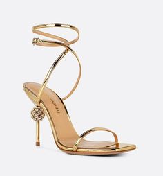 Discover the Gisele Naked Sandal from Camilla Gabrieli. Reimagining timeless silhouettes with modern glamour. Luxury shoes handcrafted in Italy. Timeless Silhouettes, Bridal Flats, Classic Shoes, Green Satin, Bridal Shop, Pump Sandals, Luxury Shoes, In Italy, Pumps