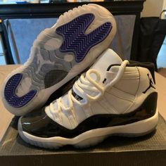 Air Jordan 11 Retro (Gs) White/ Black - Concord Air Jordan 11 Retro, Jordan 11 Retro, Air Jordan 11, Jordans For Men, Jordan 11, Jordan Shoes, Mens Shoes Sneakers, Air Jordan, Air Jordans