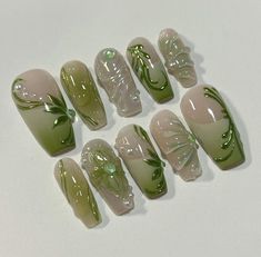 💖Not sure about size/length? Message me!   If you can in between sizes, opt for a larger size; you can always file them down later. Comes with a free nail prep kit 24*Sticker Tab Alcohol Pad Cuticle pusher Nail File ⚠️NOTE: ALL nails are handmade; exchanges or returns are not accepted. Thank you for your understanding!" 🦋Shipping🦋 Usually, we need 10-15 business days to make your order. Shipping takes anther 7days to arrive. Fairy Nails Green, Fairy Nails Short, Dark Green Nails With Silver, Green Fairy Nails, Nail Design Green, Fairycore Nails, Mystical Nails, Green Nail Design, Cottagecore Nails