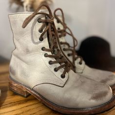 Vintage! Distressed! Beautiful! These Manchester Free Bird Boots Are Beautiful. They Look As Good As The Day I Got Them! They Are Steel Toed And Great Quality Boots. They Are A Size 8 But I’m An 8.5/9 And They Fit Me. Barely Worn And Basically Brand New!! Free Bird Boots, Ballerina Farm, Farm Boots, Freebird Shoes, Freebird Boots, Free Bird, Boots Style, Lace Up Boots, Fashion Boots