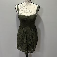 Nwt Corset Mini With Two Side Pockets Green Mini Dress With Fitted Bodice For Date Night, Fitted Mini Length Lace Dress For Dress Down, Sleeveless Fitted Lace Casual Dress, Fitted Green Lace Dress, Green Lace Dress For Date Night, Mustard Yellow Dresses, Velvet Tees, Striped Dress Summer, Geometric Print Dress