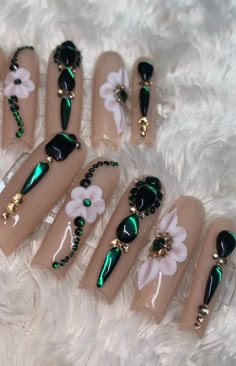 Emerald press ons, size medium, if you would like custom sizes direct message me please!! Nails With Emerald Green Rhinestones, Emerald Green Rhinestone Nails, Green Jewel Nails, Emerald Green Nails Quinceanera, Silver And Emerald Nails, Green Nails Prom, Green Gem Nails, Emerald Green Nails With Gold, Emerald And Gold Nails