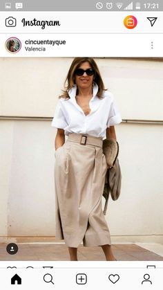 Skirt Pants Outfit, Parisian Chic Style, Trendy Business Casual, Spring Work Outfits, Batik Fashion, Summer Work Outfits, Classy Work Outfits, Safari Style, Smart Casual Outfit