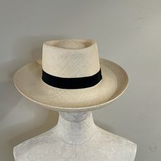 Unused Classic Light Straw Panama Hat With Wide Brim , Made In Usa. Brim Approx 3 1/4" Black Grosgrain Band Approx 1" Tag Reads Small. Non Smoking Home Straw Panama Hat, Wide Brimmed, Black Cream, Panama Hat, Panama, Fedora, Made In Usa, Straw, Women Accessories