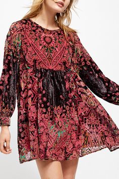 Rent Mirror Mirror Velvet Mini Dress from Nuuly. Pick 6 items for $98/month. Free shipping + returns. Velvet Winter Dress, Free People Aesthetic, Velvet Tunic, Sequin Rompers, Velvet Mini Dress, Mini Slip Dress, Mini Velvet Dress, Mirror Mirror, Free People Dresses