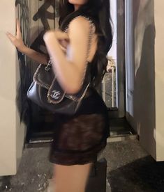 Lizzie Hearts, Dark Feminine Aesthetic, Foto Ideas Instagram, Feminine Aesthetic, Grunge Style, Rich Girl, Star Girl, Feminine Energy, My Vibe