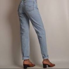 An Incredible Pair Of True Vintage 80s 90s Straight Leg Levi’s 512s And They’re Waiting For A New Owner!! Brand New, Tags In Tact, Unworn And In Perfect Shape. 100% Cotton Denim Traditional Button And Zip Fly Closure Standard Wash High Waist / Rise Fit New Old Stock! Size Tag Reads Sz 13 S Juniors / Jr But These Are Definitely Smaller Than Today’s Size 13 These Are More Along The Lines Of A Sz 9 / 10 Please Check Measurements. Waist: 15.5” Laying Flat Hip: 19.5” Laying Flat Rise: 11” Inseam: 28” Levi's Vintage Jeans For Spring, Vintage Levi's Jeans For Spring, Fitted 90s Inspired Jeans For Spring, Levis Jeans 501, Levis Boyfriend Jeans, Black Mom Jeans, Cropped White Jeans, Levi Jeans Women, Levi’s Jeans