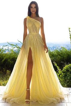 Want to find a reliable online shop to order your ball dresses? Check ballbella.com about this Glittering One Shoulder Daffodil Sequins Prom Dress Long Split Online, all customized in good quality, fast delivery worldwide, shop now. Sequin Prom Dresses Long, Robes D'occasion, One Shoulder Prom Dress, Sequin Prom Dress, Sleeveless Gown, Sequin Prom Dresses, فستان سهرة, Quince Dresses, Formal Party