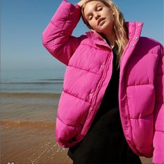 Nasty Gal Oversized Puffer Jacket -Nwt - Ribbed Band @ Sleeve - Adjust String At Hem - Super Oversized Color : Magenta Size : Us2 (It Cover To 4) Casual Techwear, Cropped Faux Fur Coat, Long Quilted Coat, It Cover, Oversized Puffer Jacket, Oversized Puffer, Black Puffer Coat, Cropped Coat, Cropped Puffer Jacket