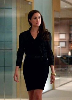 Get the look: Rachel Zane (Suits) | Like an It Girl Meghan Markle Outfits, Suits Tv Shows, Casual Chic Outfits