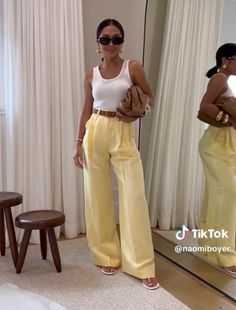 Naomi Boyer - ObsessedWith.It Outfits With Yellow Pants, Trouser Fits, Naomi Boyer, Tamara Kalinic, Laid Back Outfits, Casual Chic Spring, Church Fits, Yellow Jeans, Yellow Pants