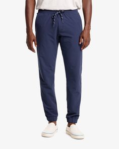 The comfort level of your favorite sweats with the tailored fit of your everyday pant. With 4 sleek and versatile color options, he'll reach for our Excursion Performance Jogger all throughout the season - whether he's laying low or on the go. Style: 9371 Navy Casual 4-way Stretch Bottoms, Casual Sweatpants With 4-way Stretch And Ribbed Waistband, Casual 4-way Stretch Joggers, Casual Solid Color Joggers With 4-way Stretch, Preppy Boys Outfits, Preppy Swimsuit, Preppy Boys, Everyday Pants, Mens Fashion Classic