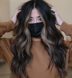 Subtle Dark and Blonde Money Piece Hair Money Piece Hair, Hair Asian, Money Pieces, Trend Ideas, Black Hair Balayage, Burgundy Background, 2023 Hair, Hair Adviser