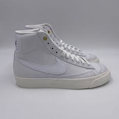 Nike Blazer Mid ' 77 White Womens Shoes Brand New, With Original Box. Product Code: Dx5550 100 Price Is Firm. Fast And Professional Shipping! Will Ship Next Business Day. Check Out My Closet For Models Such As Ultraboost Nmd R1 Swift Run Both Mens And Womens Shoes Nike Blazer Mid 77 White, Nike Blazer Mid 77, Nike Blazers Mid, Nike Blazer Mid, White Shoes Women, Nmd R1, Blazer Mid, Nike Blazer, Shoes Brand