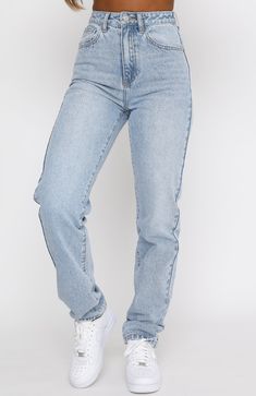 Who's That Girl Straight Leg Denim Jeans Washed Blue | White Fox Boutique USA Straight Leg Jeans Outfits, Light Blue Jeans, Cute Jeans, Mein Style, White Fox, Straight Leg Denim, Relaxed Fit Jeans, Light Wash Jeans, Girls Jeans