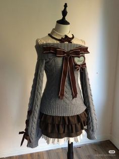 Coquette Clothing Brands, Winter J Fashion, Cute Coquette Fall Outfits, Fall Coquette Outfits, Brown Shoujo Outfit, Sweaters Coquette, Himekaji Winter Outfits, Shoujo Girl Outfit Winter, Cute Outfits For Winter