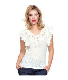 Hey Viv ! Cream, Off White, Ivory Ruffle Knit Maria Top by Voodoo Vixen is an easy to wear retro, pinup, or rockabilly style top for any retro inspired outfit. Wear it with a sassy pencil skirt, high waist pants or jeans Retro Style Dress, Vintage Mode, Vintage Inspired Dresses