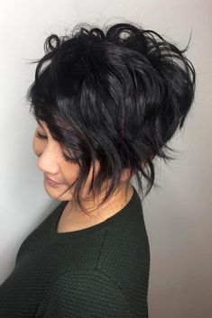 Beach Waves For Short Hair, Shaggy Pixie, Short Hair Waves, Prom Hairstyles For Short Hair, Shorthair Hairstyles, Short Curly Haircuts, Short Pixie Cut, Trending Hairstyles, Curly Hair Cuts